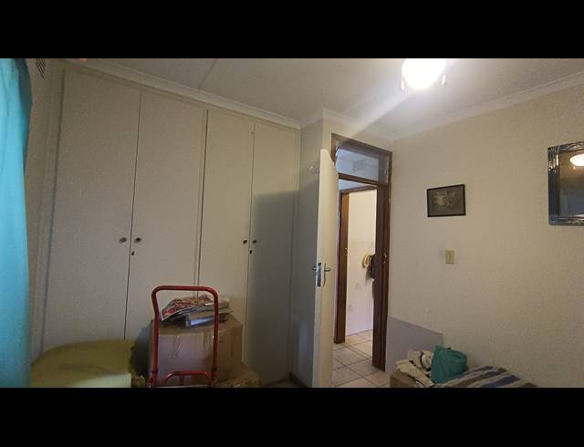 2 BEDROOM DUPLEX FOR SALE IN ESCOMBE